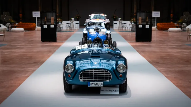 Contrarian Capital: How Patient Collectors Profit by Ignoring the Cars Everyone Else Wants